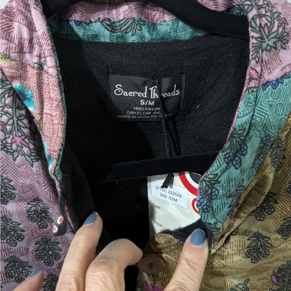 New Sacred Threads patchwork floral jacket coat as S/M - Picture 4 of 5